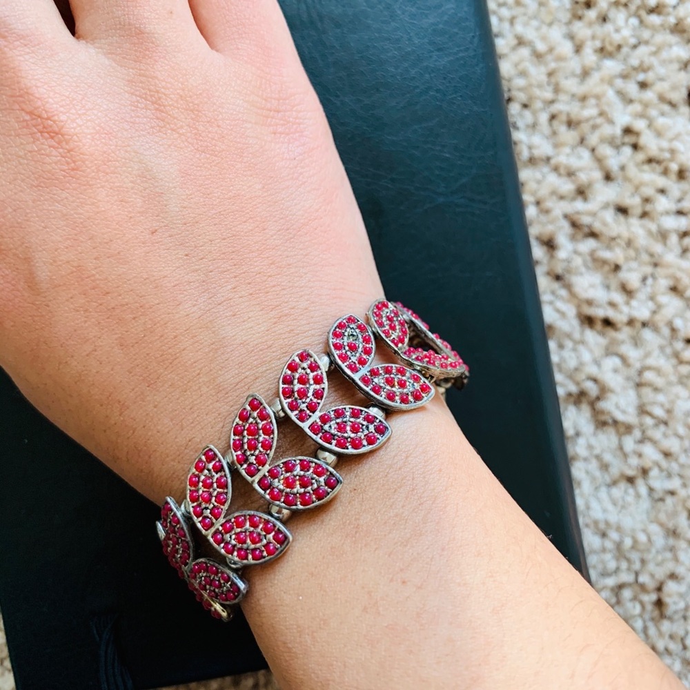 Red stone beads bracelet